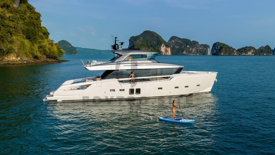 Luxury Superyacht Private Tours